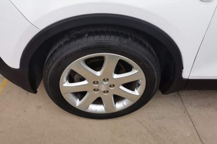 Used Buick Encore 2015 1.4T Automatic Two-Wheel Drive Urban Elite Version Left Front Wheel Hub