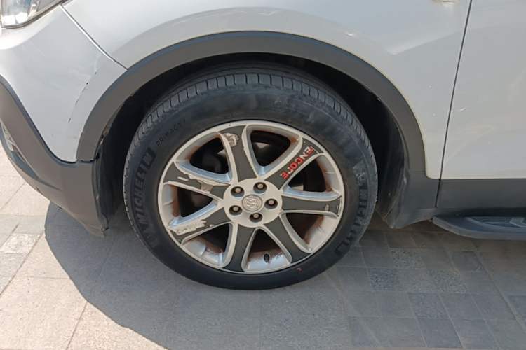 Used Buick Encore 2015 1.4T Automatic Two-Wheel Drive Urban Leading Model Left Front Wheel Hub