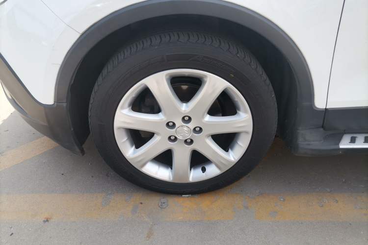 Used Buick Encore 2015 1.4T Automatic Two-Wheel Drive Urban Elite Version Left Front Wheel Hub