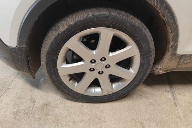 Used Buick Encore 2015 1.4T Manual Two-Wheel Drive Urban Advanced Model Left Front Wheel Hub