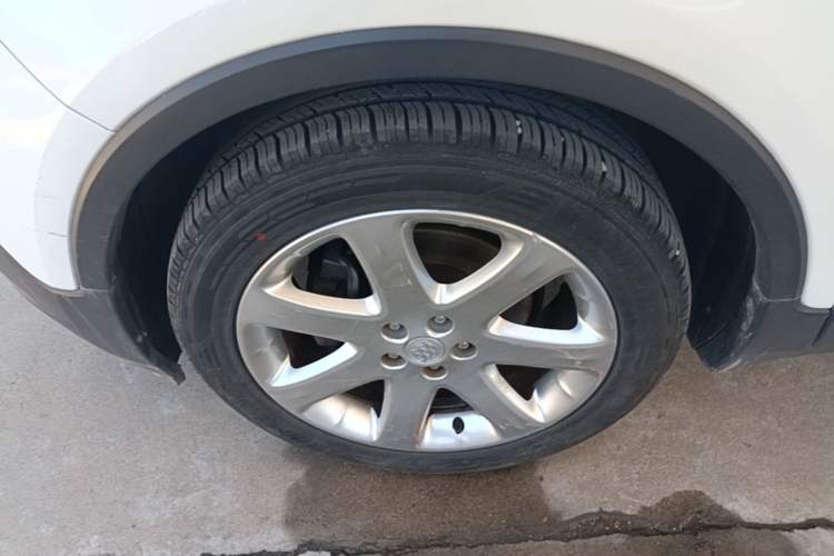 Used Buick Encore 2015 1.4T Automatic Two-Wheel Drive Urban Leading Model Left Front Wheel Hub