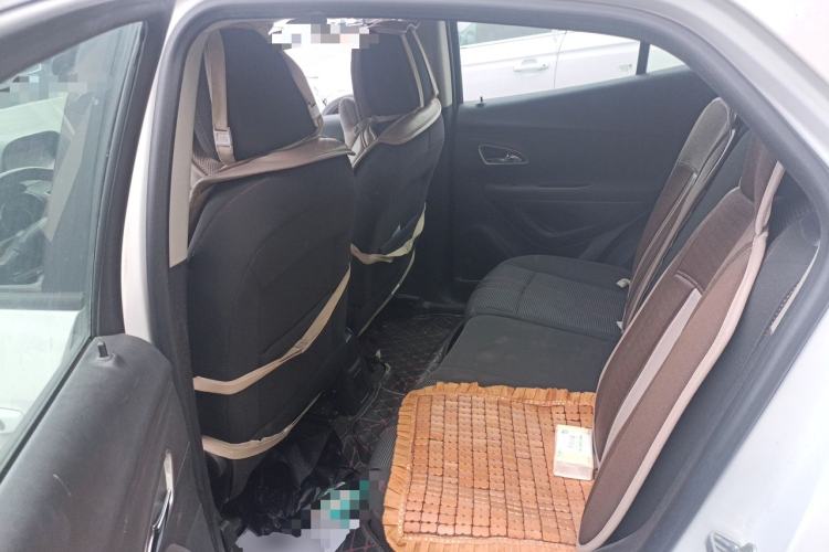 Used Buick Encore 2015 1.4T Automatic Two-Wheel Drive Urban Elite Version Left Rear Seat