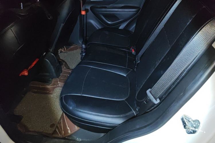 Used Buick Encore 2015 1.4T Automatic Two-Wheel Drive Urban Elite Version Left Rear Seat