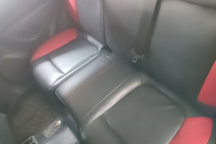 Used Buick Encore 2015 1.4T Automatic Two-Wheel Drive Urban Elite Version Left Rear Seat