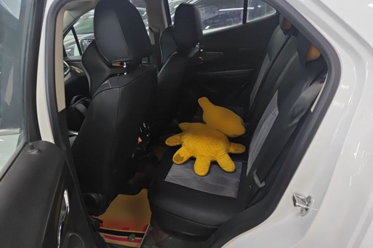 Used Buick Encore 2015 1.4T Automatic Two-Wheel Drive Urban Leading Model Left Rear Seat