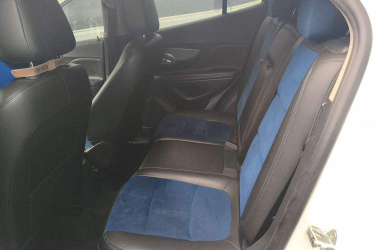 Used Buick Encore 2015 1.4T Automatic Two-Wheel Drive Urban Leading Model Left Rear Seat
