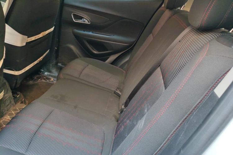 Used Buick Encore 2015 1.4T Automatic Two-Wheel Drive Urban Elite Version Left Rear Seat