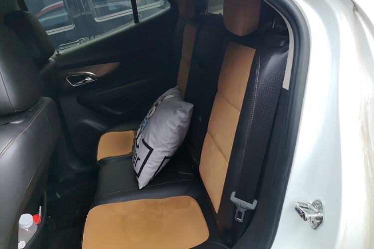 Used Buick Encore 2015 1.4T Automatic Two-Wheel Drive Urban Leading Model Left Rear Seat