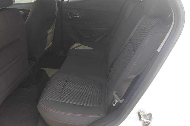 Used Buick Encore 2015 1.4T Automatic Two-Wheel Drive Urban Elite Version Left Rear Seat