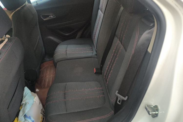 Used Buick Encore 2015 1.4T Automatic Two-Wheel Drive Urban Elite Version Left Rear Seat