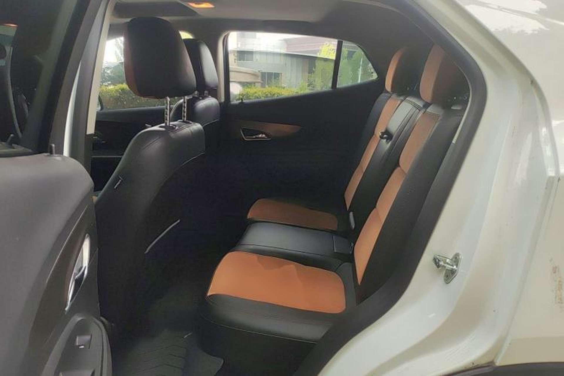 Used Buick Encore 2015 1.4T Automatic All-Wheel-Drive Flagship Model Left Rear Seat