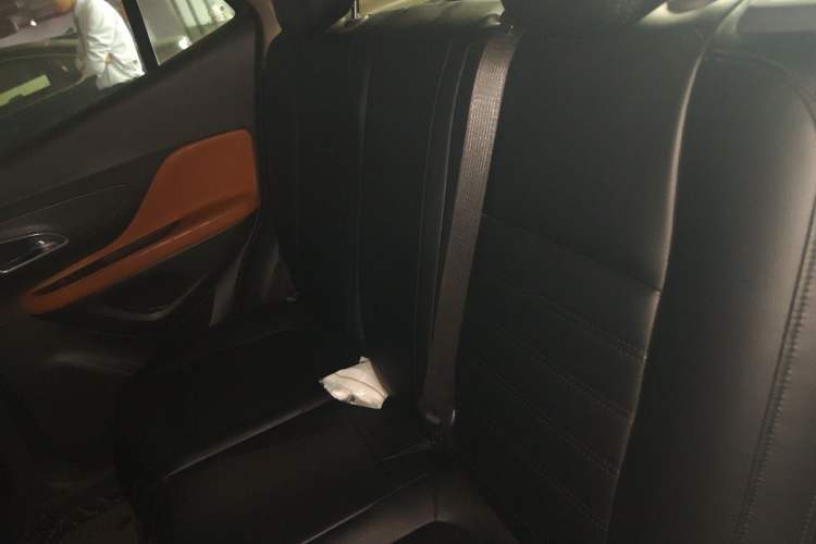 Used Buick Encore 2015 1.4T Automatic Two-Wheel Drive Urban Elite Version Left Rear Seat