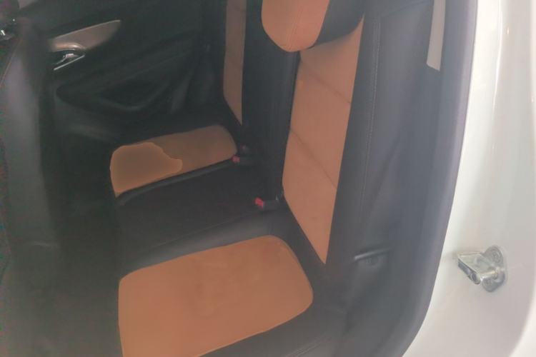 Used Buick Encore 2015 1.4T Automatic Two-Wheel Drive Urban Leading Model Left Rear Seat