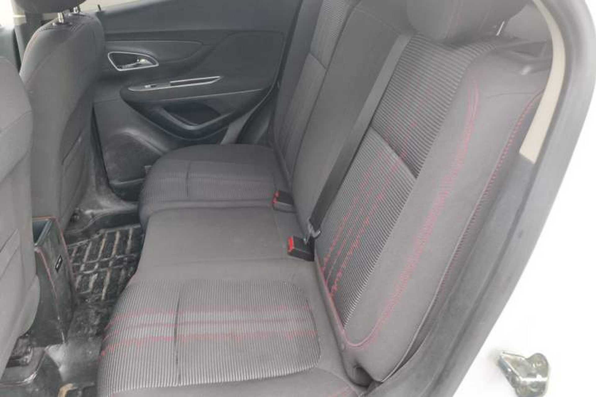 Used Buick Encore 2015 1.4T Automatic Two-Wheel Drive Urban Elite Version Left Rear Seat