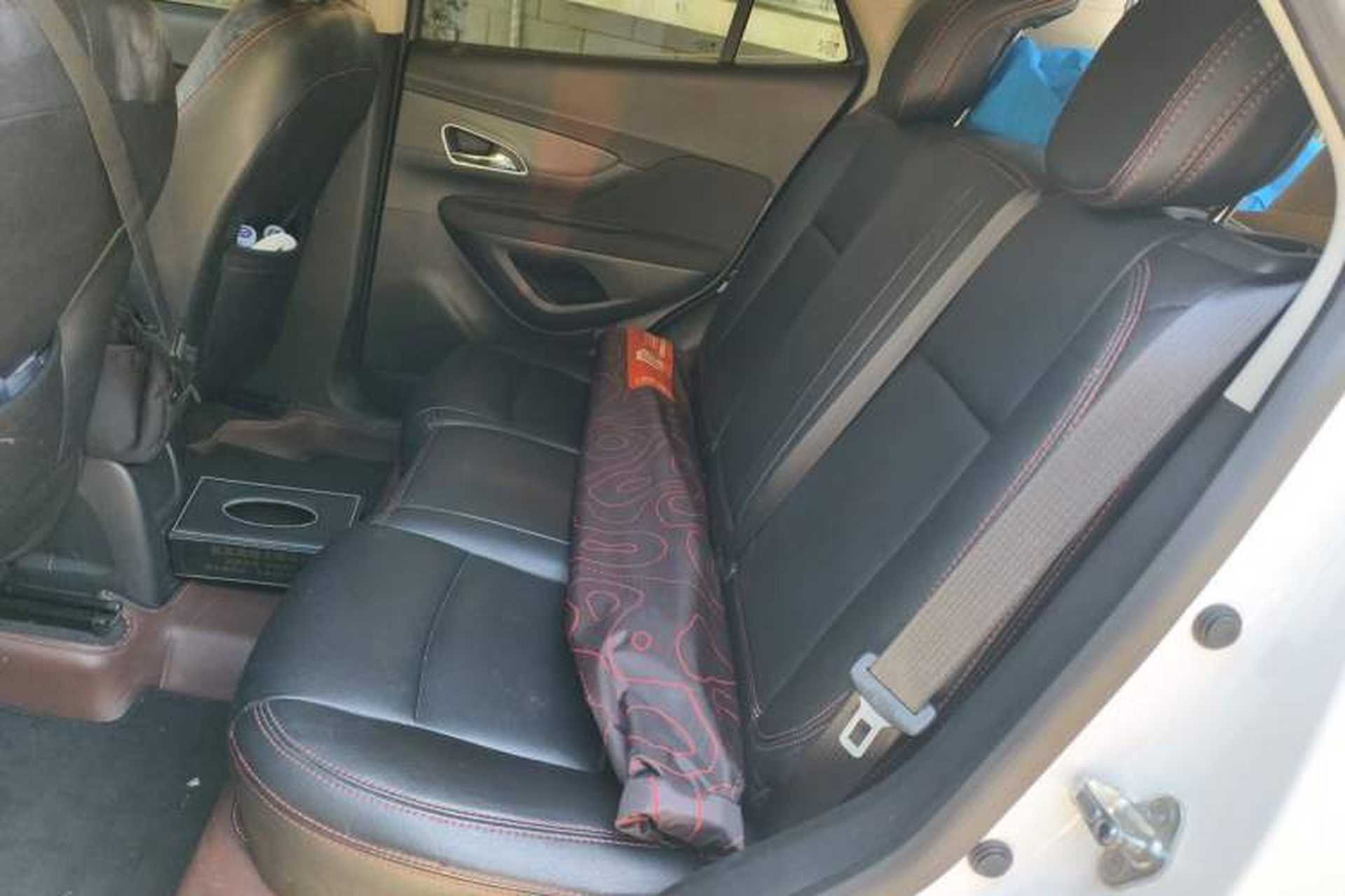 Used Buick Encore 2015 1.4T Automatic Two-Wheel Drive Urban Elite Version Left Rear Seat