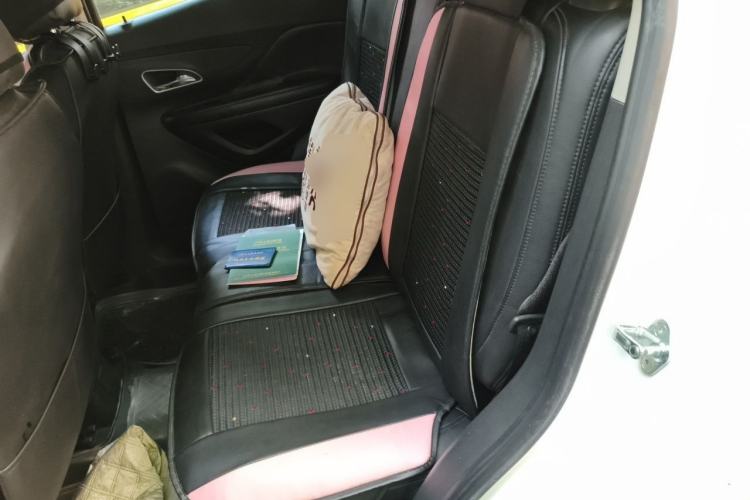Used Buick Encore 2015 1.4T Automatic Two-Wheel Drive Urban Elite Version Left Rear Seat