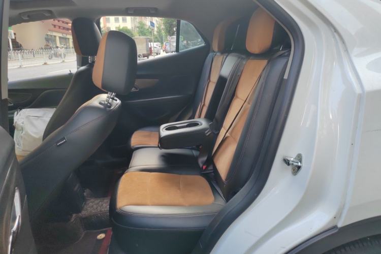 Used Buick Encore 2015 1.4T Automatic Two-Wheel Drive Urban Leading Model Left Rear Seat