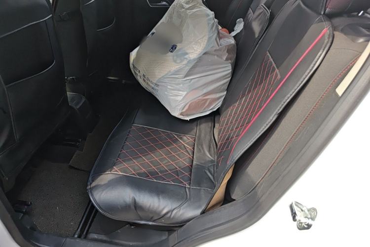 Used Buick Encore 2015 1.4T Manual Two-Wheel Drive Urban Advanced Model Left Rear Seat