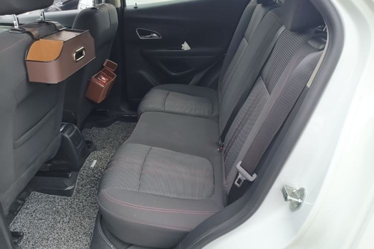 Used Buick Encore 2015 1.4T Automatic Two-Wheel Drive Urban Elite Version Left Rear Seat