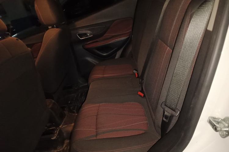 Used Buick Encore 2015 1.4T Manual Two-Wheel Drive Urban Advanced Model Left Rear Seat