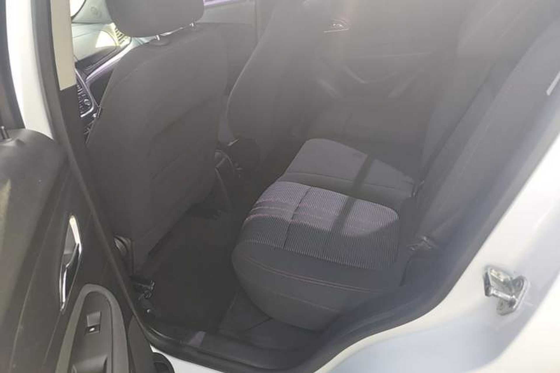Used Buick Encore 2015 1.4T Automatic Two-Wheel Drive Urban Elite Version Left Rear Seat