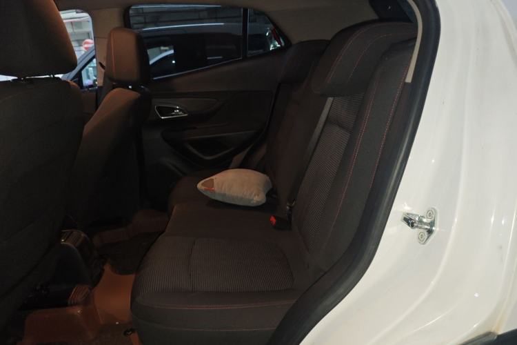 Used Buick Encore 2015 1.4T Automatic Two-Wheel Drive Urban Elite Version Left Rear Seat