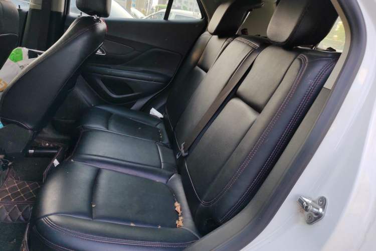 Used Buick Encore 2015 1.4T Automatic Two-Wheel Drive Urban Elite Version Left Rear Seat