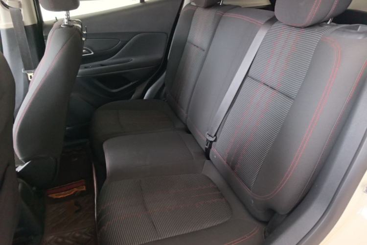 Used Buick Encore 2015 1.4T Automatic Two-Wheel Drive Urban Elite Version Left Rear Seat