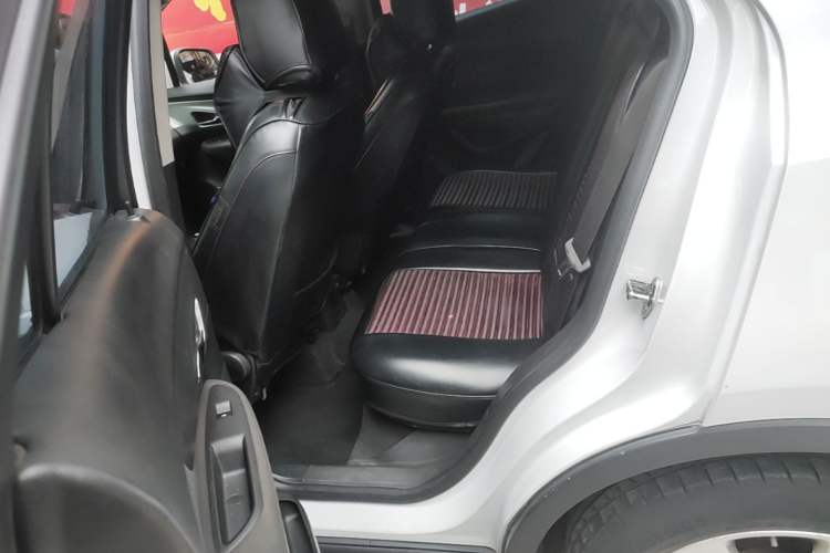Used Buick Encore 2015 1.4T Automatic Two-Wheel Drive Urban Elite Version Left Rear Seat