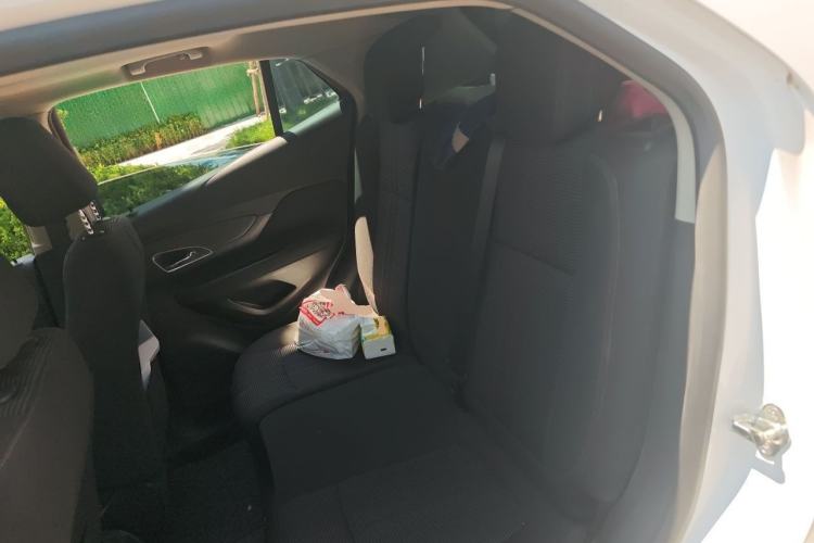 Used Buick Encore 2015 1.4T Automatic Two-Wheel Drive Urban Elite Version Left Rear Seat