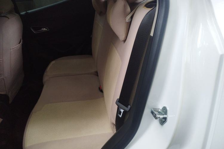 Used Buick Encore 2015 1.4T Automatic Two-Wheel Drive Urban Elite Version Left Rear Seat