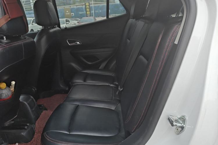 Used Buick Encore 2015 1.4T Automatic Two-Wheel Drive Urban Elite Version Left Rear Seat
