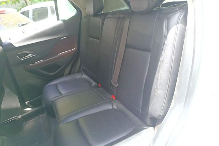 Used Buick Encore 2015 1.4T Manual Two-Wheel Drive Urban Advanced Model Left Rear Seat