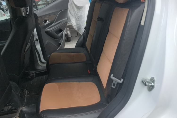 Used Buick Encore 2015 1.4T Automatic Two-Wheel Drive Urban Leading Model Left Rear Seat