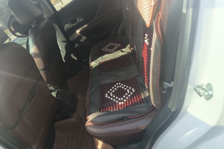 Used Buick Encore 2015 1.4T Automatic Two-Wheel Drive Urban Elite Version Left Rear Seat