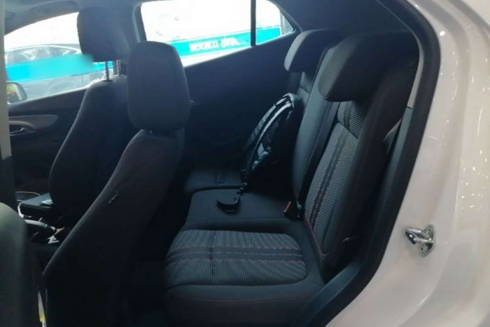 Used Buick Encore 2015 1.4T Automatic Two-Wheel Drive Urban Elite Version Left Rear Seat