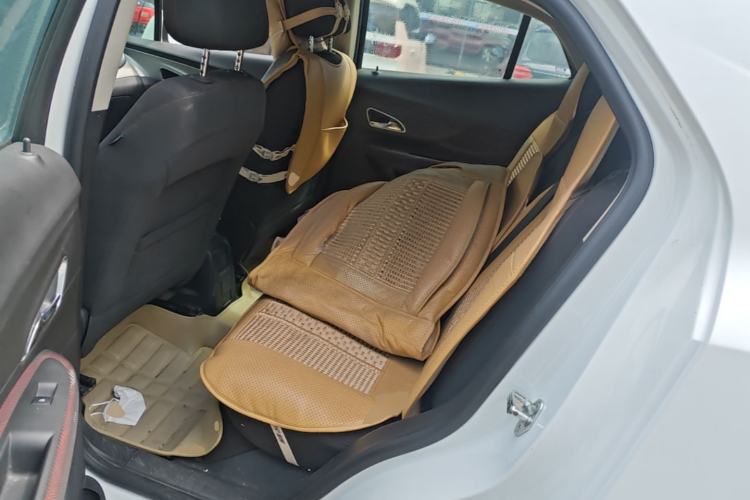 Used Buick Encore 2015 1.4T Manual Two-Wheel Drive Urban Advanced Model Left Rear Seat