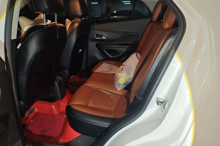Used Buick Encore 2015 1.4T Automatic Two-Wheel Drive Urban Elite Version Left Rear Seat