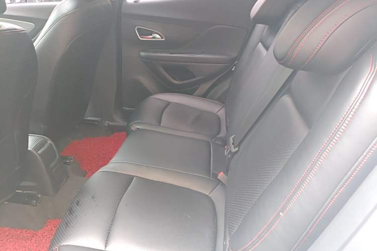 Used Buick Encore 2015 1.4T Automatic Two-Wheel Drive Urban Elite Version Left Rear Seat