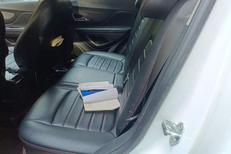 Used Buick Encore 2015 1.4T Manual Two-Wheel Drive Urban Advanced Model Left Rear Seat
