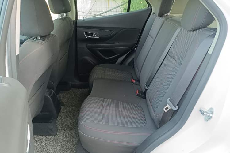Used Buick Encore 2015 1.4T Automatic Two-Wheel Drive Urban Elite Version Left Rear Seat
