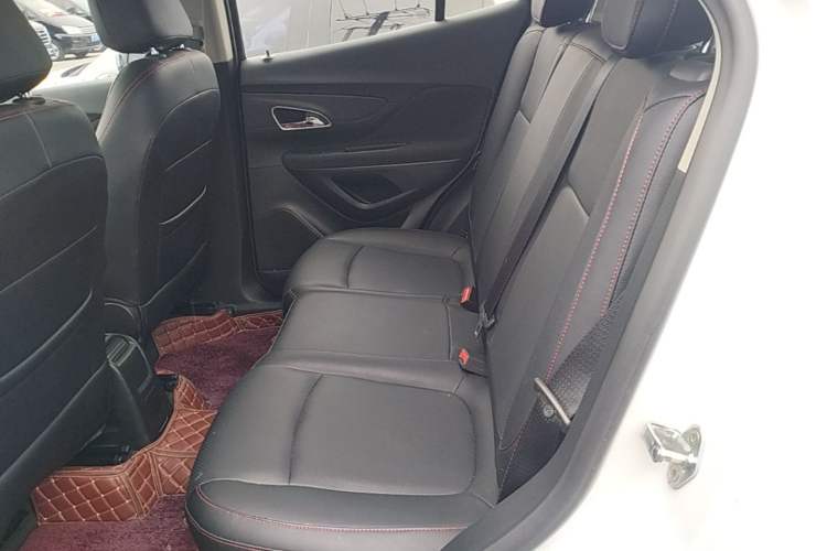 Used Buick Encore 2015 1.4T Automatic Two-Wheel Drive Urban Elite Version Left Rear Seat