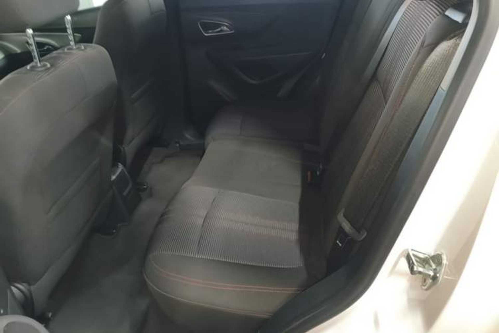 Used Buick Encore 2015 1.4T Automatic Two-Wheel Drive Urban Elite Version Left Rear Seat