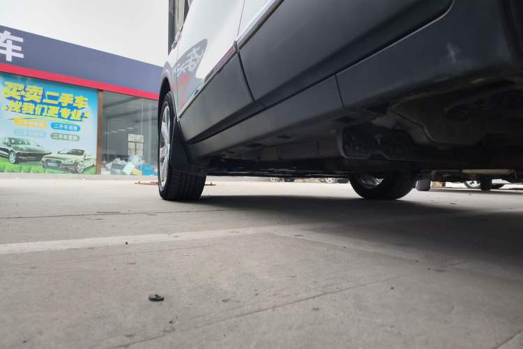 Used Buick Encore 2015 1.4T Automatic Two-Wheel Drive Urban Elite Version Left Side Sill