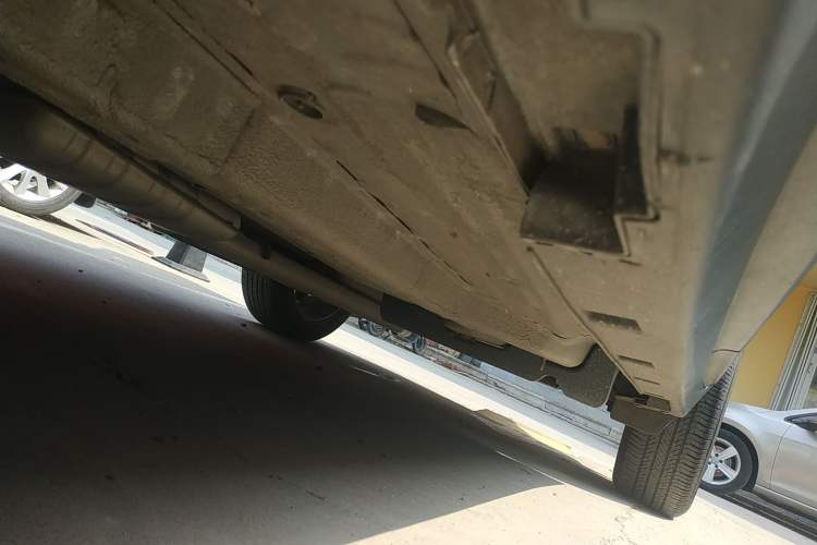 Used Buick Encore 2015 1.4T Automatic Two-Wheel Drive Urban Elite Version Left Side Sill