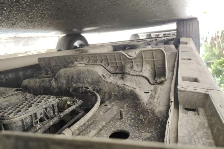 Used Buick Encore 2015 1.4T Automatic Two-Wheel Drive Urban Elite Version Left Side Sill