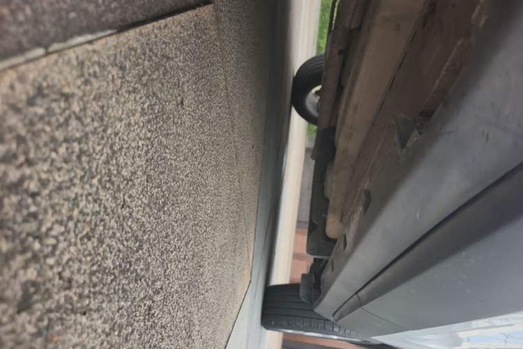 Used Buick Encore 2015 1.4T Automatic Two-Wheel Drive Urban Elite Version Left Side Sill