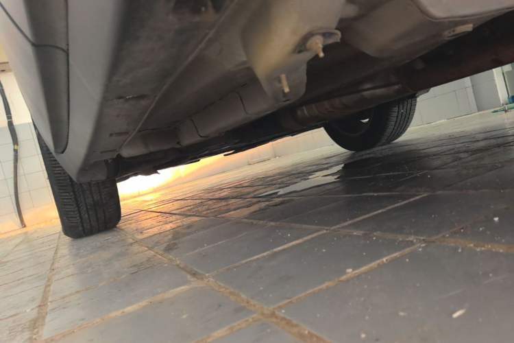 Used Buick Encore 2015 1.4T Automatic Two-Wheel Drive Urban Leading Model Left Side Sill