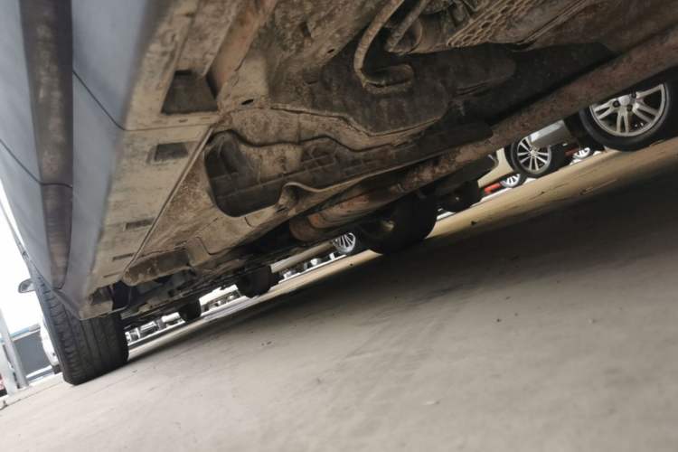 Used Buick Encore 2015 1.4T Automatic Two-Wheel Drive Urban Elite Version Left Side Sill