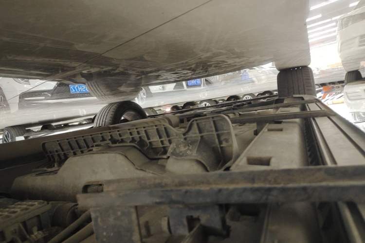 Used Buick Encore 2015 1.4T Automatic Two-Wheel Drive Urban Elite Version Left Side Sill